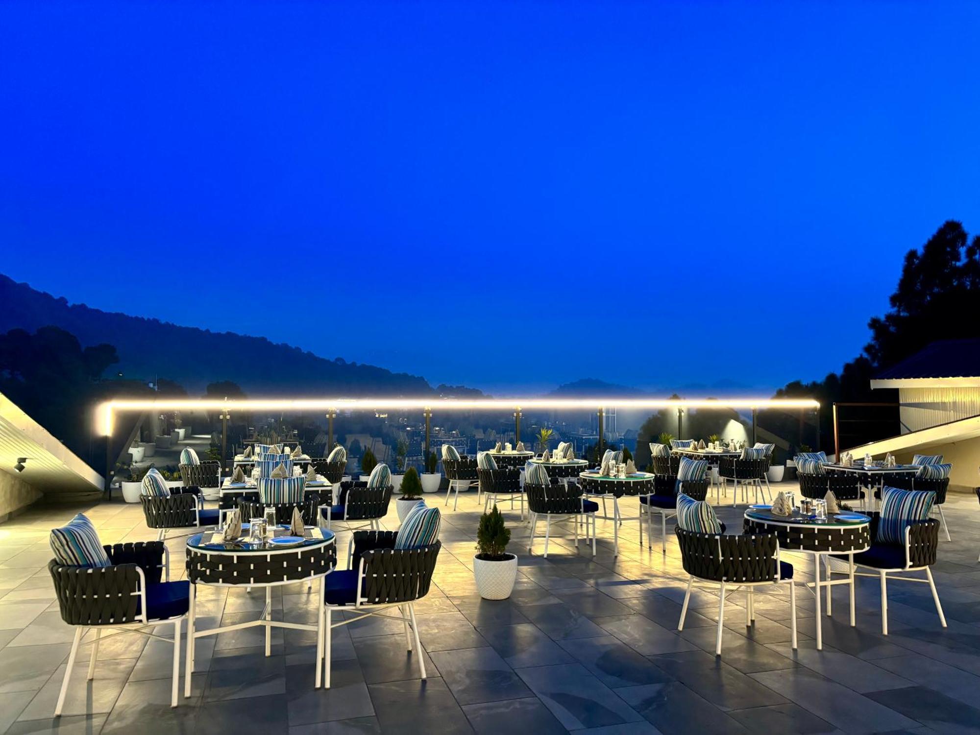 Arnisa Kasauli - A Boutique Hotel エクステリア 写真