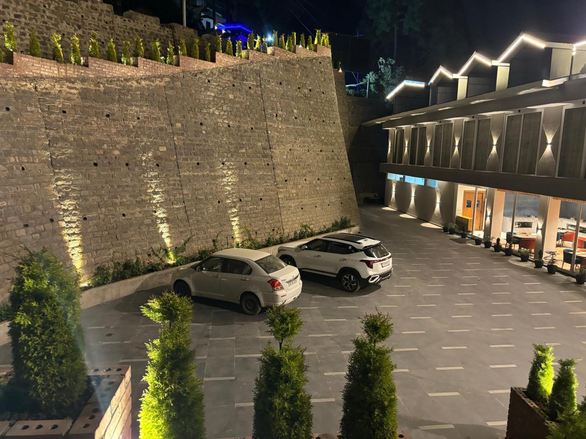 Arnisa Kasauli - A Boutique Hotel エクステリア 写真
